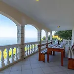 House Side Sunset بيت للعطل *