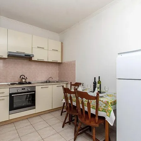 Holiday home House Side Sunset Prigradica