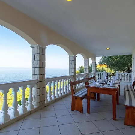 House Side Sunset Дом отдыха *