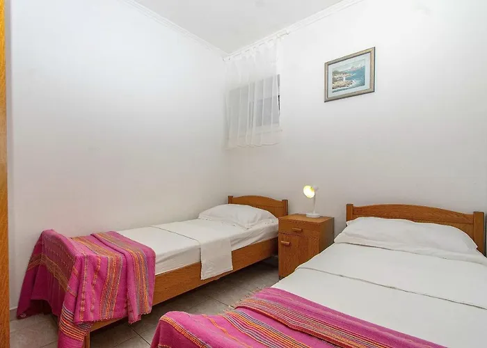 بيت للعطل House Side Sunset