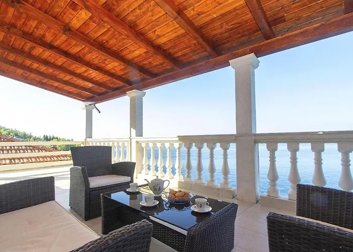 House Side Sunset * بريغراديكا