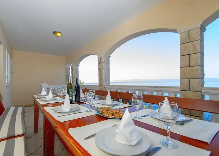 بيت للعطل House Side Sunset