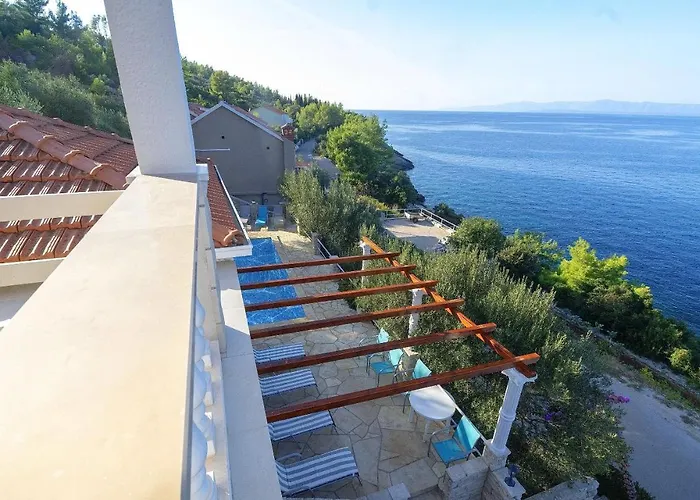 بيت للعطل House Side Sunset