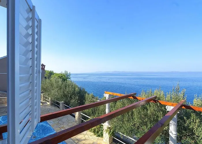 House Side Sunset 度假居